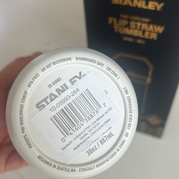 Stanley Winterscape Iceflow Flip Straw Tumbler | 30 Oz - Picture 4 of 8